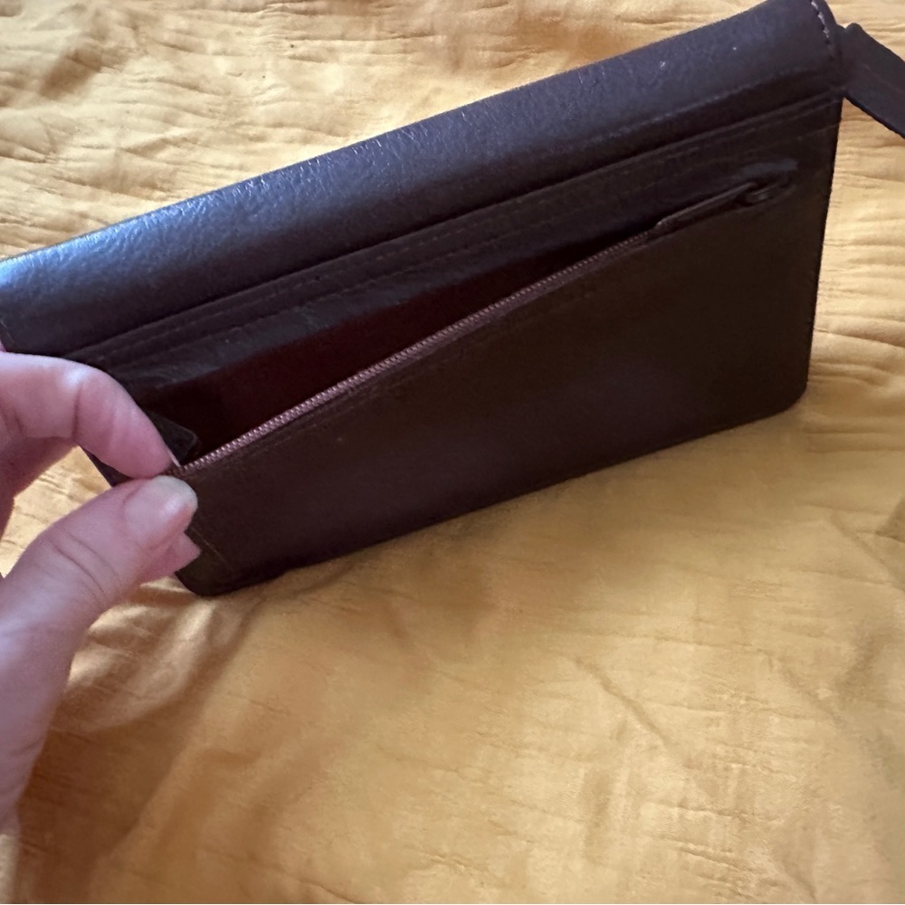 Geometric Pattern Wallet - Picture 2 of 3